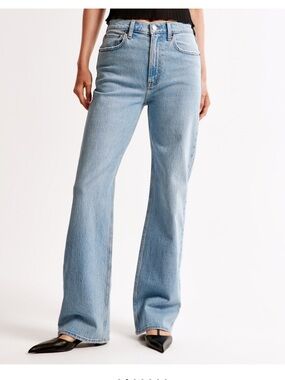 Abercrombie 90’s relaxed jeans